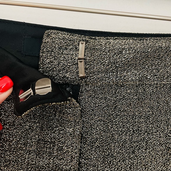 F21 Gold & Black Glittering Metallic Shorts - Picture 4 of 9